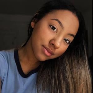 Meet your Posher, Adriana